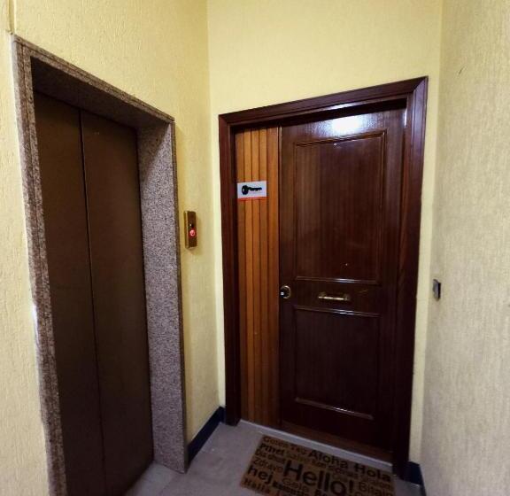 پانسیون Piol Guest House