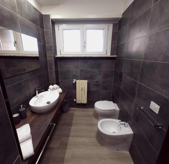 پانسیون Piol Guest House