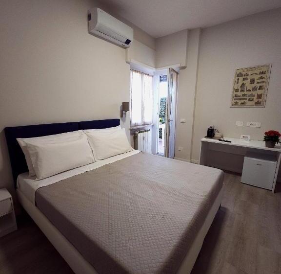 پانسیون Piol Guest House