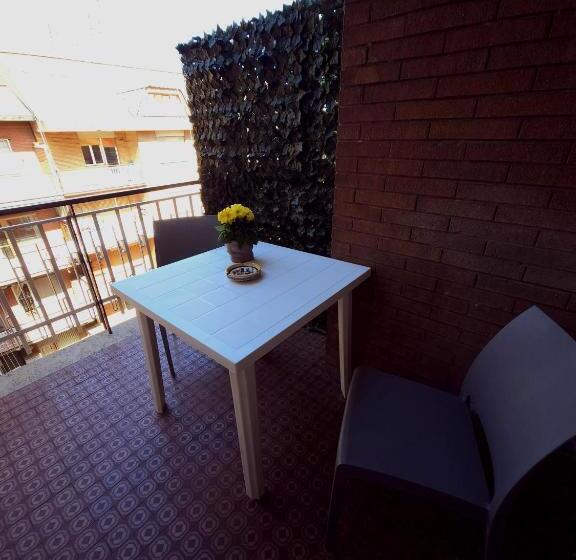 پانسیون Piol Guest House