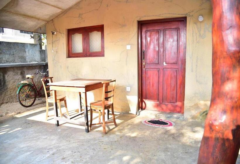 Пансион Rusara Villa