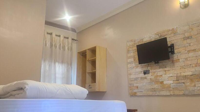 پانسیون Solace Guest House