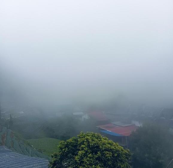 بنسيون Sri Juliana Chalet