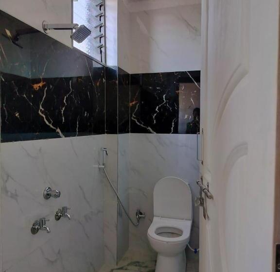 بنسيون Swami Guest House