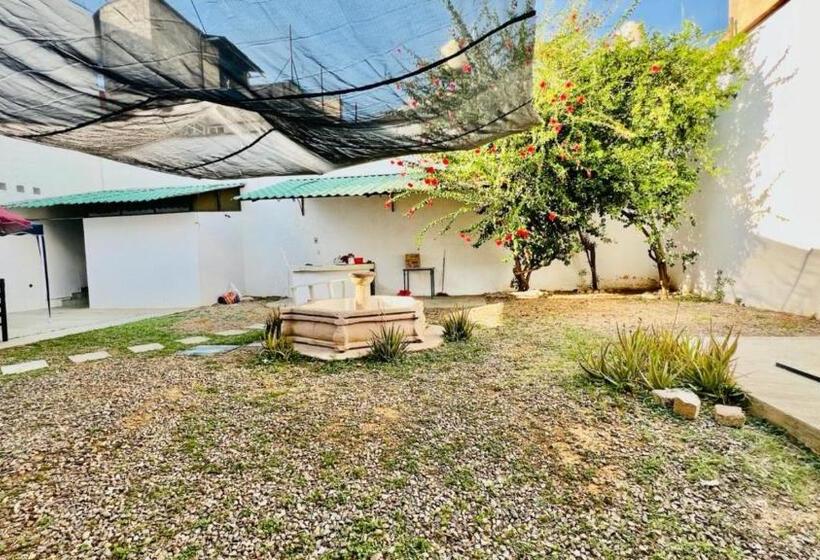 膳宿费 Taj Mahal Hostal And Restaurant