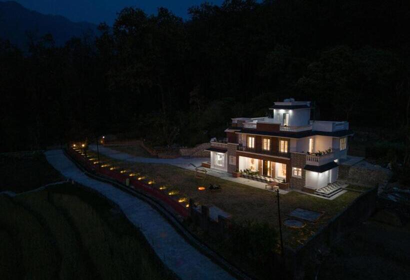 פנסיון The Chirpy Bungalow By Luho Leisure