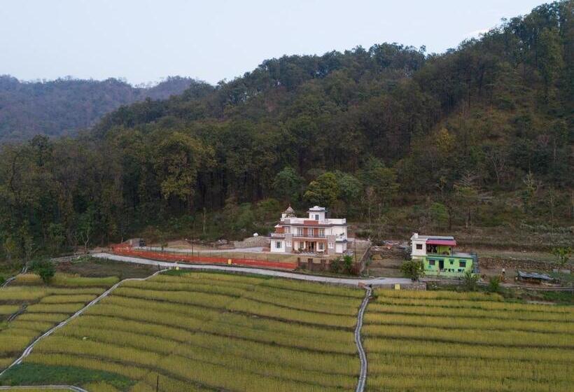 פנסיון The Chirpy Bungalow By Luho Leisure