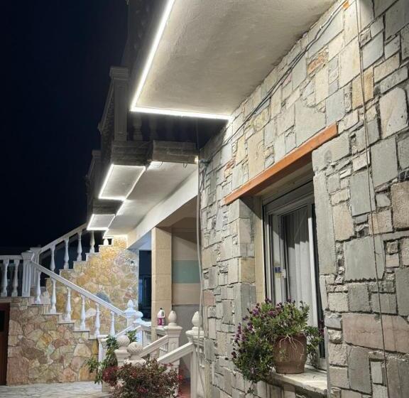 פנסיון Vila Bleta