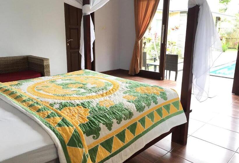 بنسيون Widi Agung Villa   Private Room