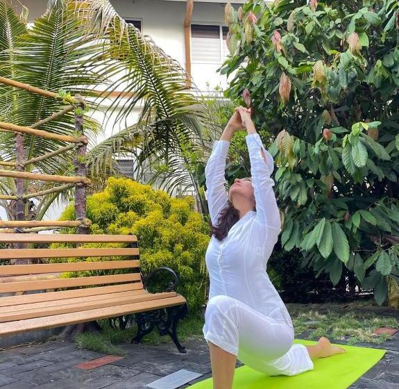 منتجع Ayurgem Ayurveda Yoga And Wellness Retreat Munnar