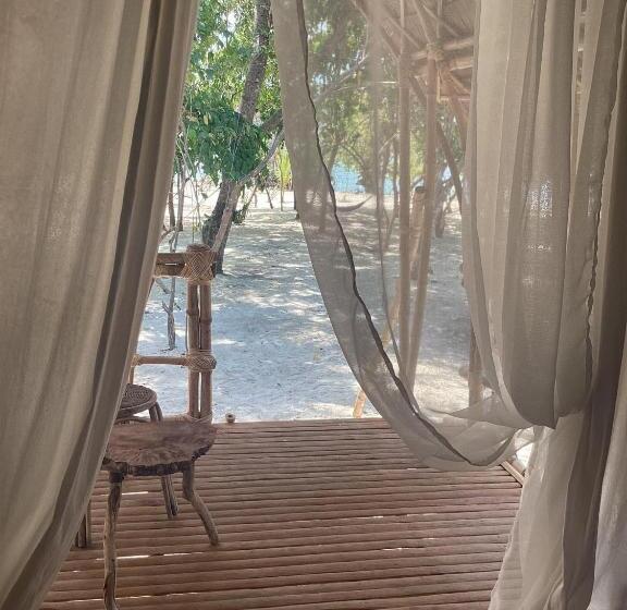 리조트 Eco Camp Dos Playa Daracoton El Nido