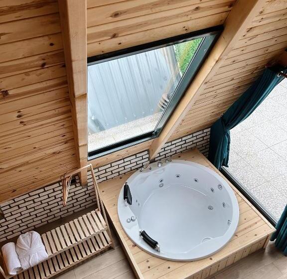 リゾートホテル Rizzen Tatil Köyü