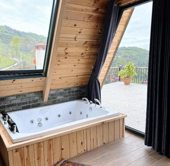 リゾートホテル Rizzen Tatil Köyü