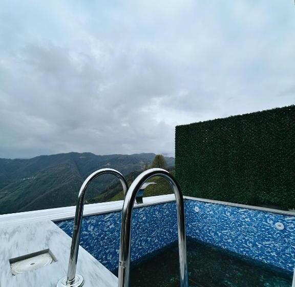 אתר נופש Rizzen Tatil Köyü