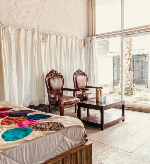 אתר נופש Sou Palms