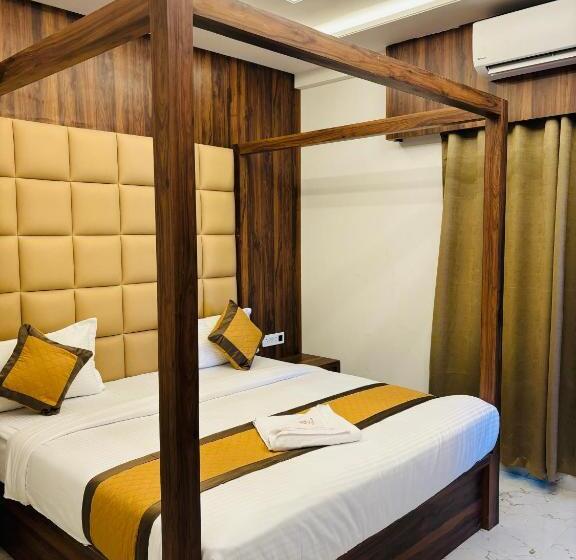 Airport Hotel Relax Inn