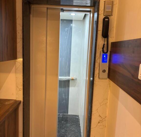 Airport Hotel Relax Inn