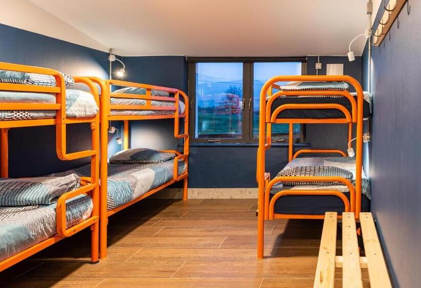 فندق صغير Killary Adventure Company