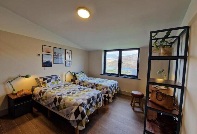 فندق صغير Killary Adventure Company