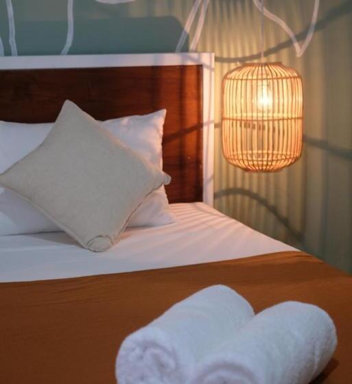 호스텔 Senses Yoga Retreat