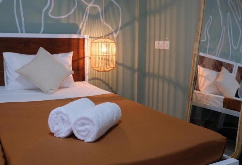 호스텔 Senses Yoga Retreat