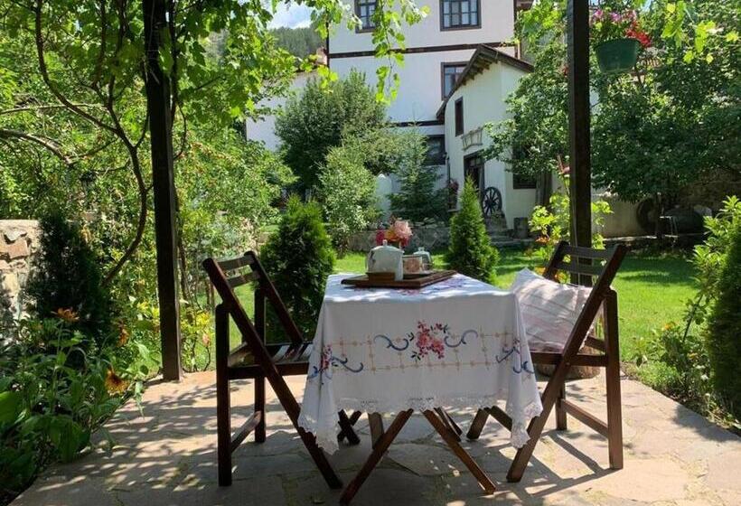 住宿加早餐 Beyzadeler Konağı