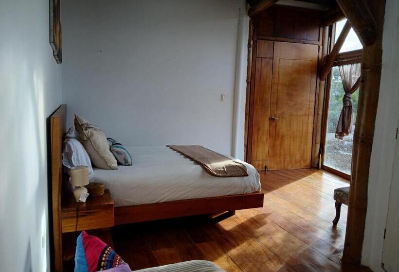 مبيت وإفطار Fevu Vera Forest House
