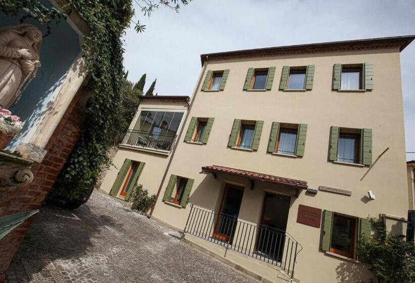 مبيت وإفطار La Giuggiola