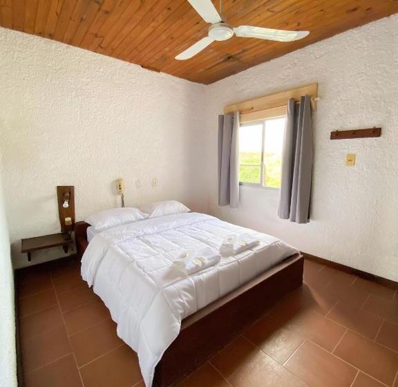 تختخواب و صبحانه Posada Tym