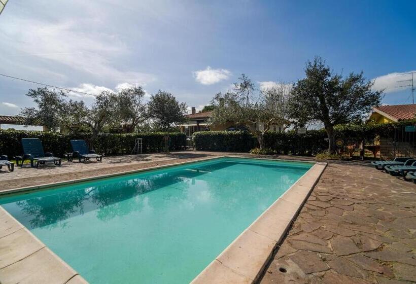 هتل Agriturismo Il Poderino