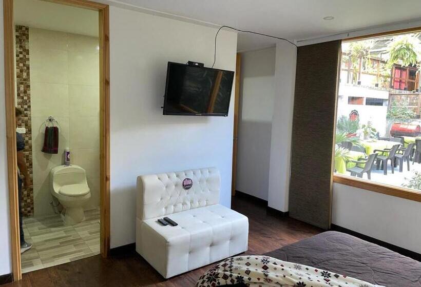 בית מלון כפרי Athos