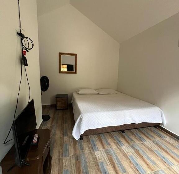 בית מלון כפרי Cabañas Monteleón Paicol  Huila