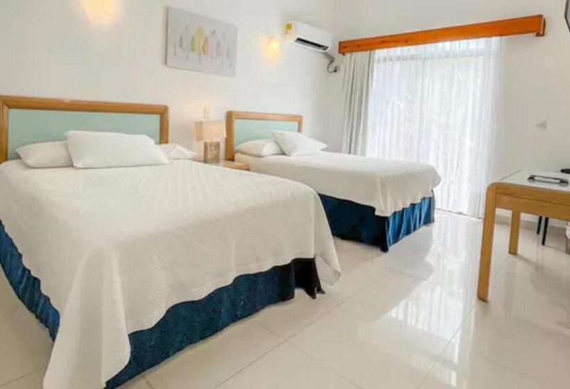 هتل Cocoplum   Family Suite   Colombia