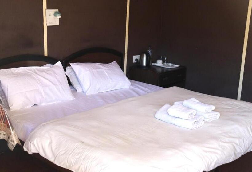 Отель Kedar Heights Heli Resort