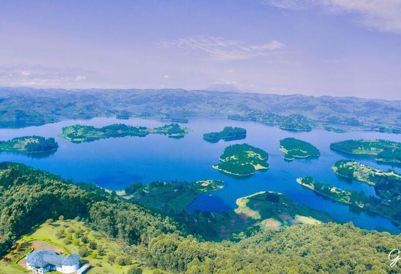 هتل Lake Bunyonyi View Lodge