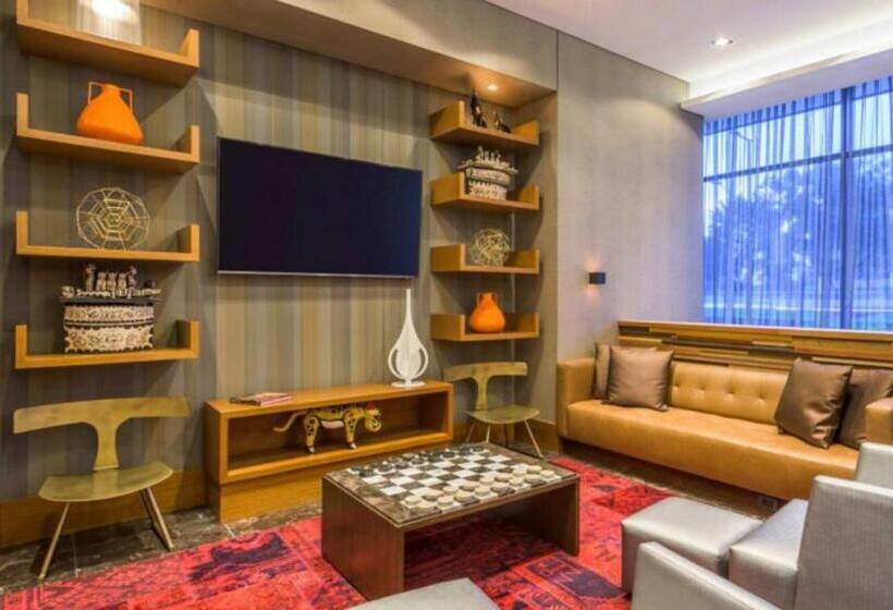 فندق Marriotte Courtyard   Superior Twin   Colombia