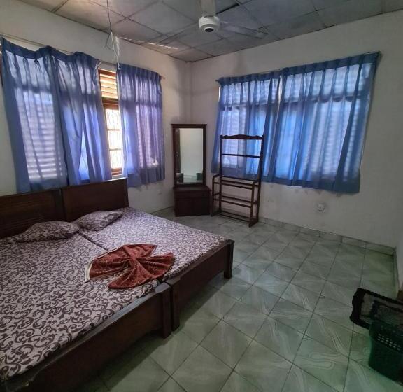 酒店 Mihira Village