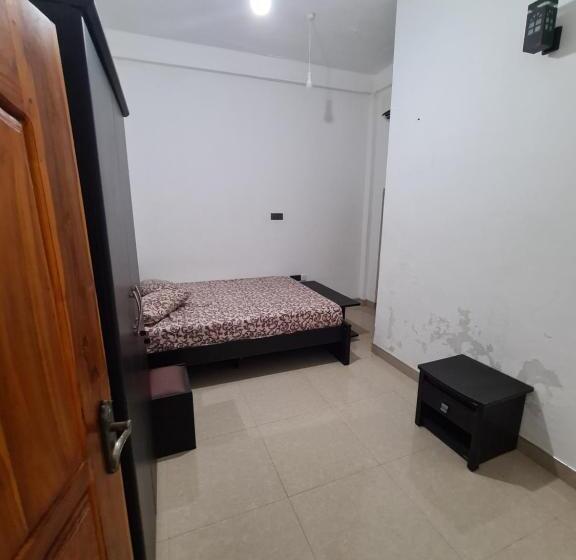 酒店 Mihira Village