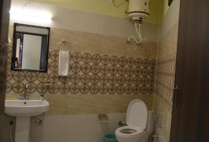 בית מלון כפרי Nabh Resorts