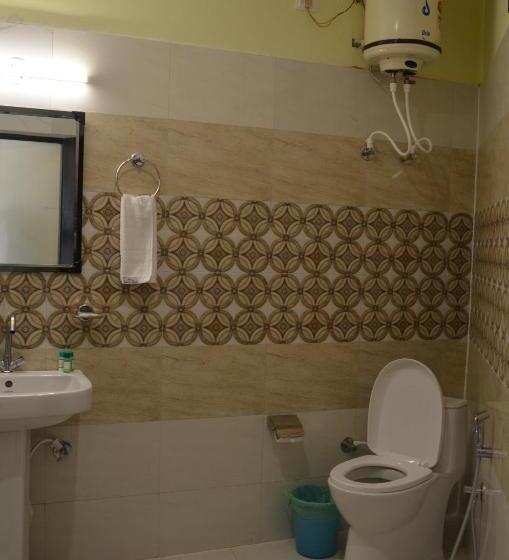 בית מלון כפרי Nabh Resorts