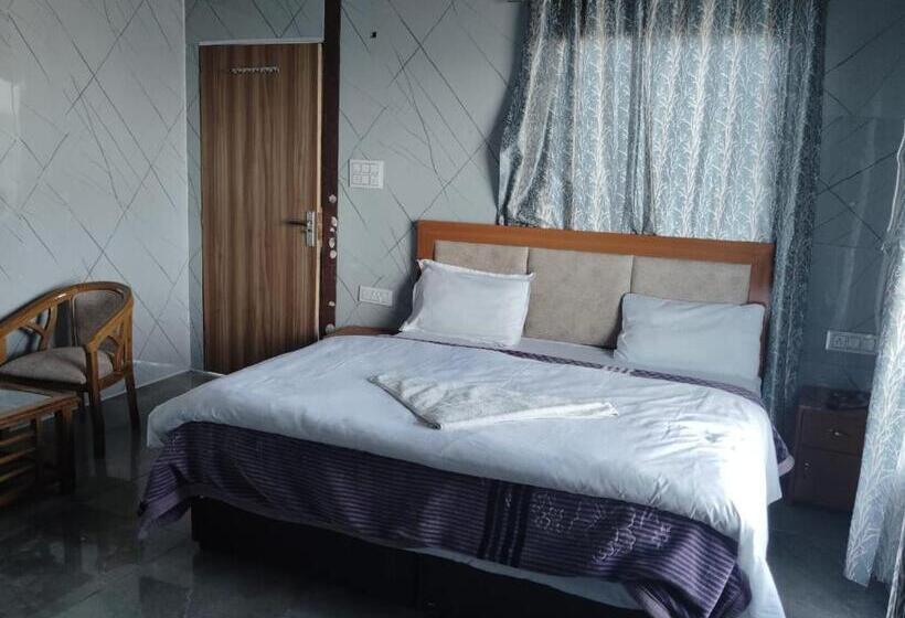Hotel Neilkanth