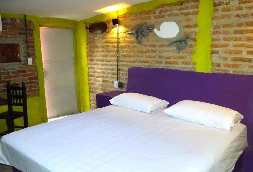 ホテル Peace And Love