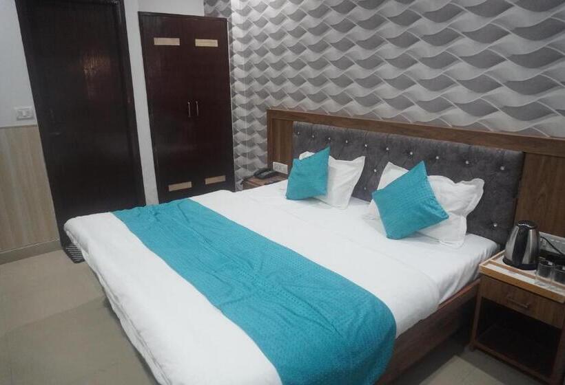 Отель Rudreshwar