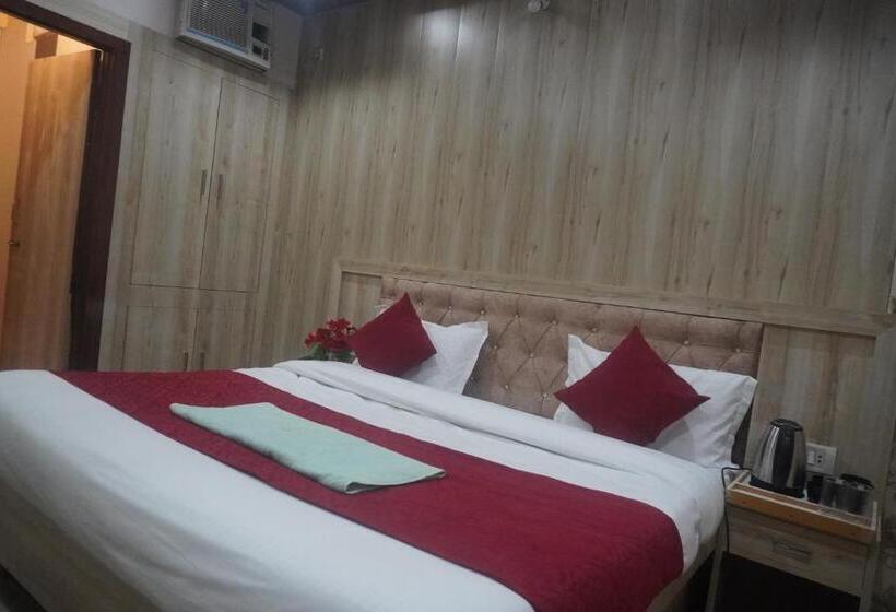 Отель Rudreshwar