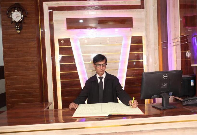 Hotel Rudreshwar