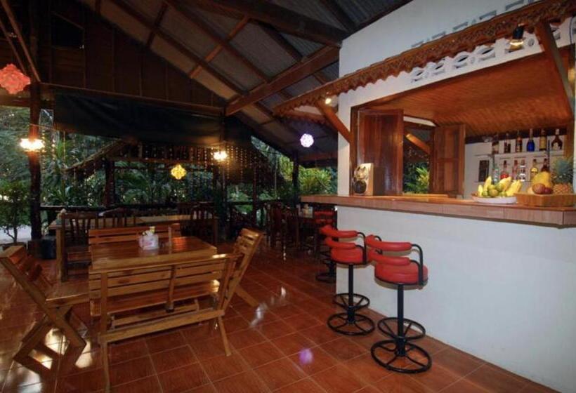 فندق Seaside Sanctuary Bungalows