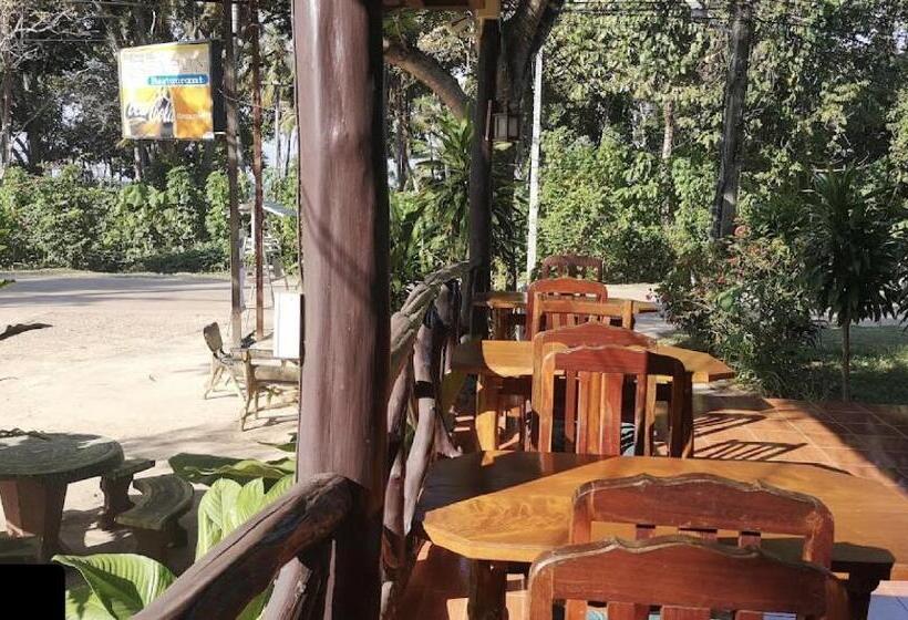 فندق Seaside Sanctuary Bungalows