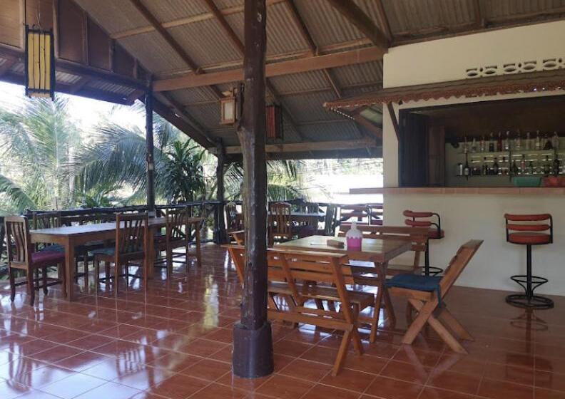 فندق Seaside Sanctuary Bungalows