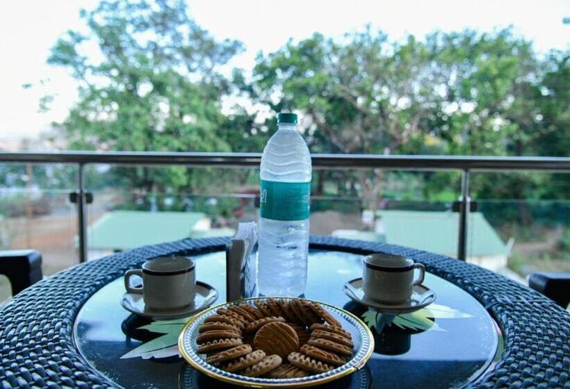 בית מלון כפרי Swarnam Villa