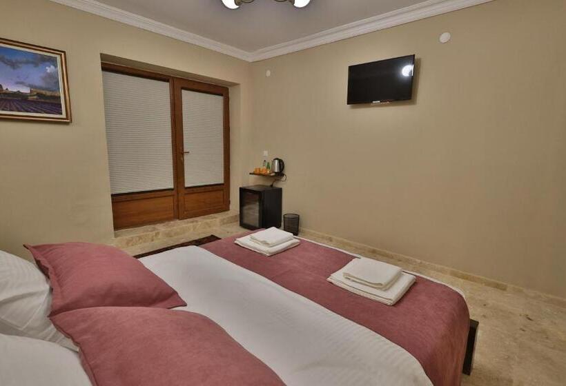 בית מלון כפרי Yellow Stone House